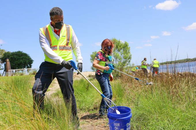 JAXPORT employees celebrate Earth Day with clean-up events along the St. Johns River
